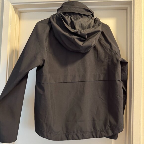 Tentree Nimbus Short Rain Jacket Black Recycled Materials - Picture 5 of 11